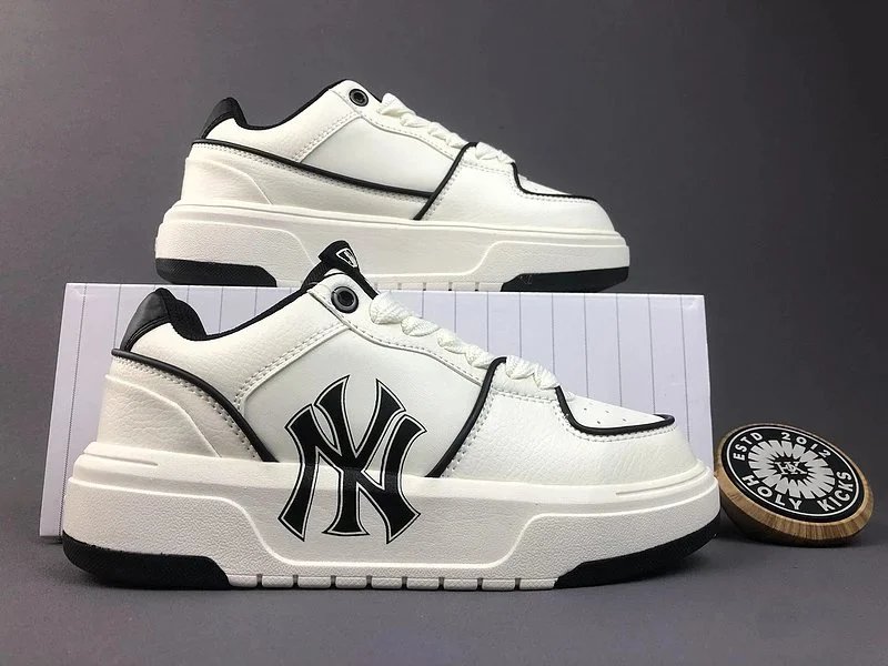 New York Yankees x Holy Kicks Chunky Sneakers White / Black