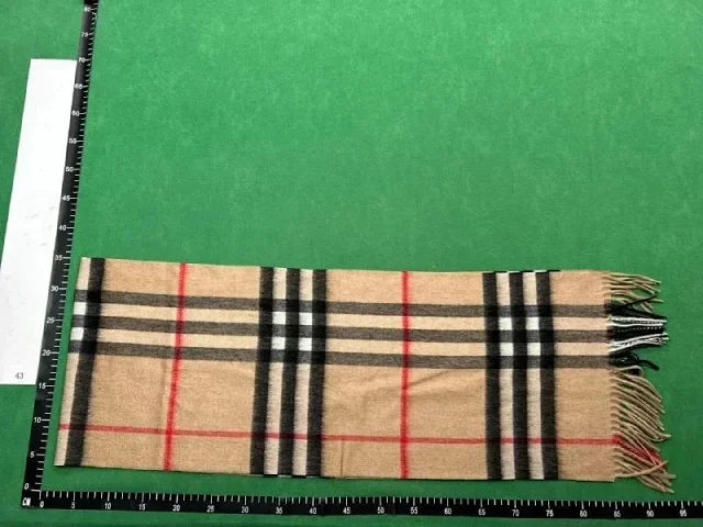 Chanel Scarves Fringed Logo Scarf product detail image 3