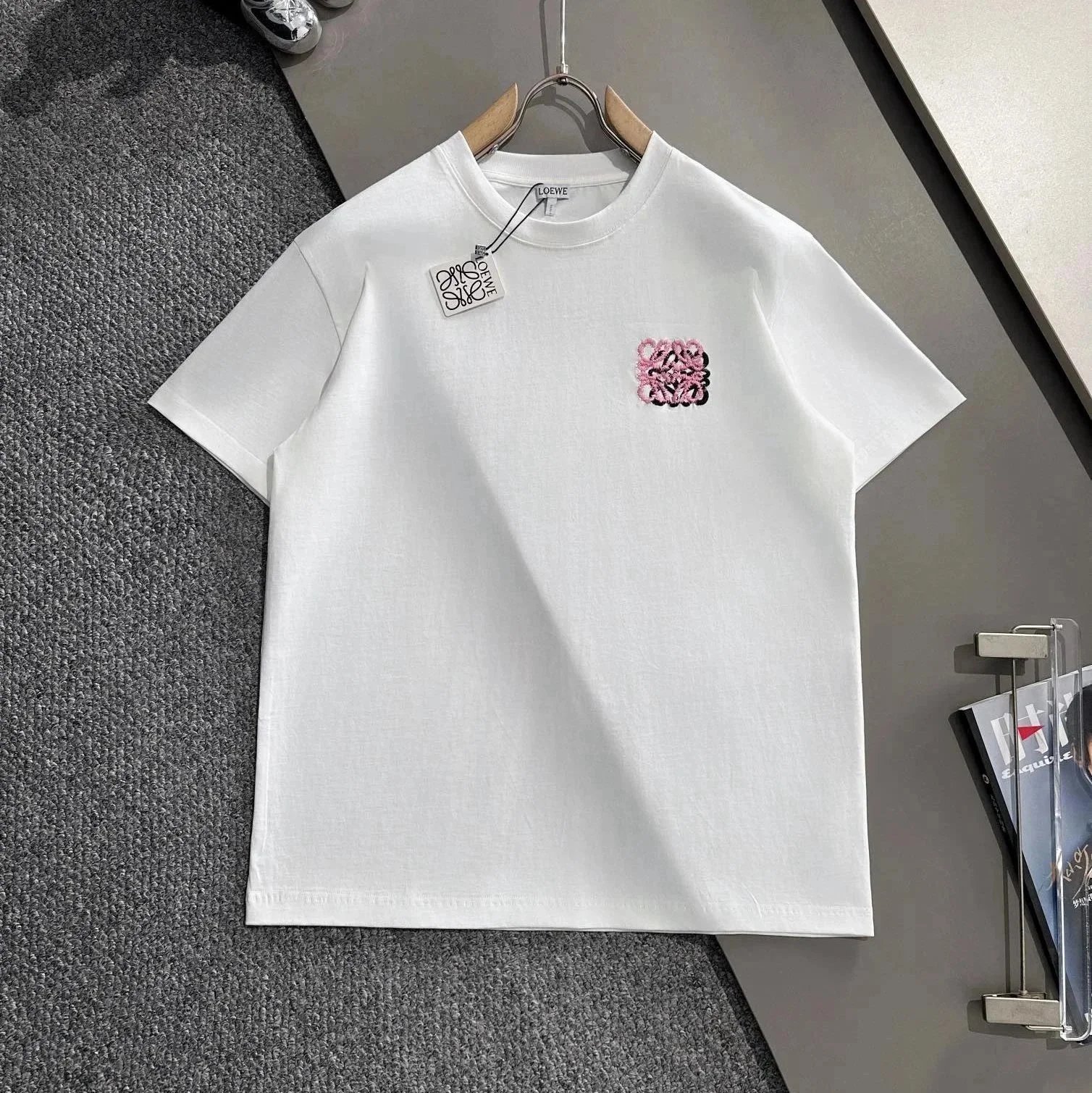 T-Shirt photo 7