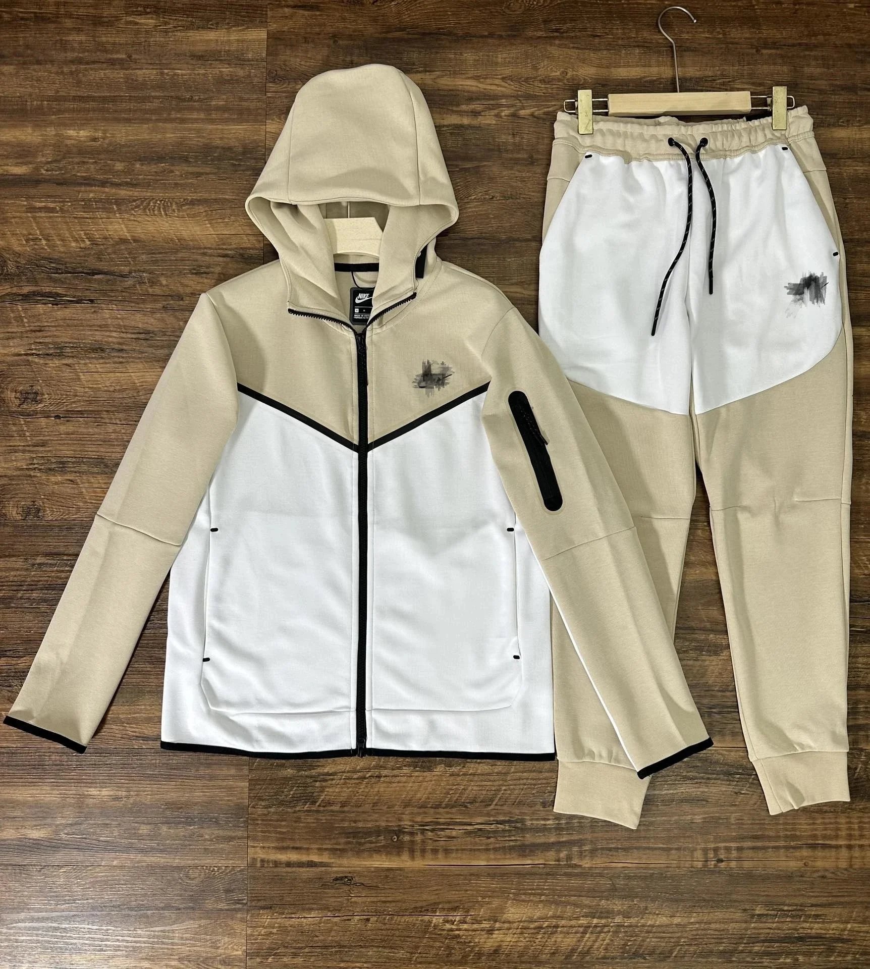 Nike Tech Fleece Windrunner Hoodie and Joggers Set - 002365