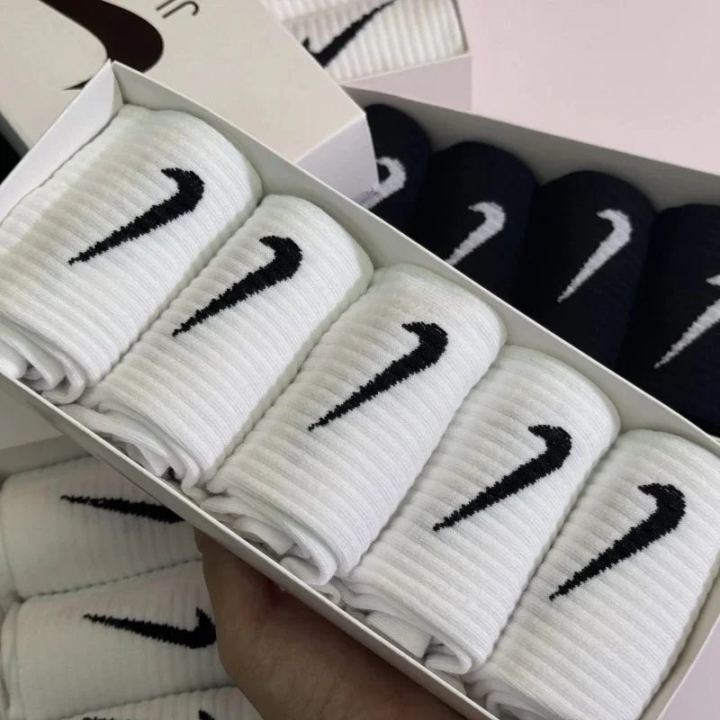 Nike Swoosh Logo Black White Crew Socks