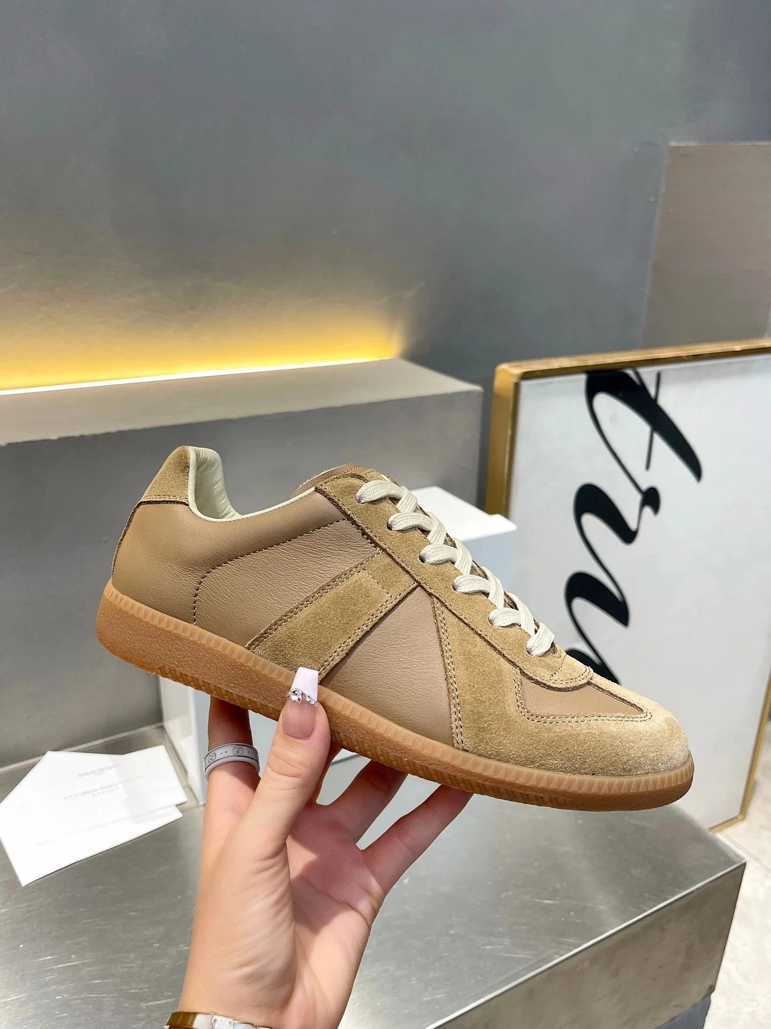 Maison Margiela Sneakers Replica Low-Top Lace-Up — 09