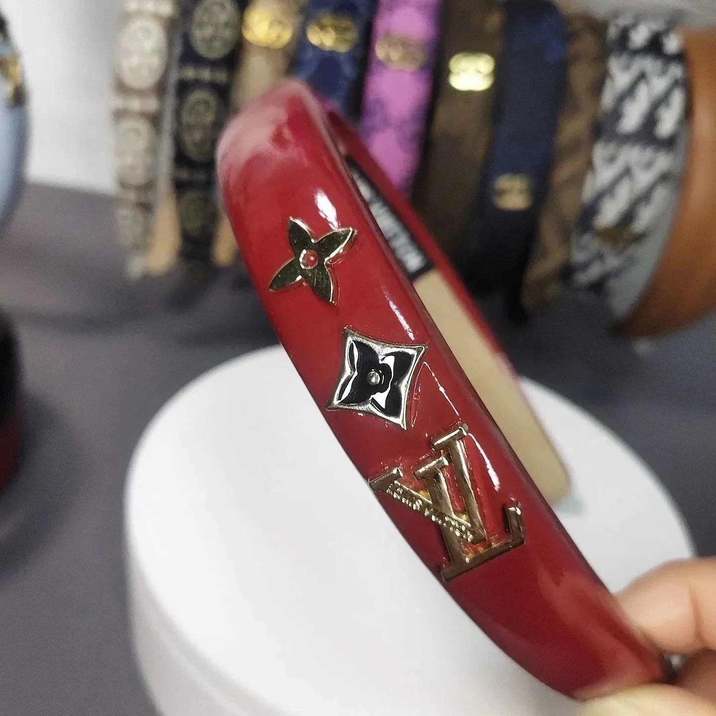 Luxury LV Logo Hairbands for Women Fashion Headwear – QC photo 1
