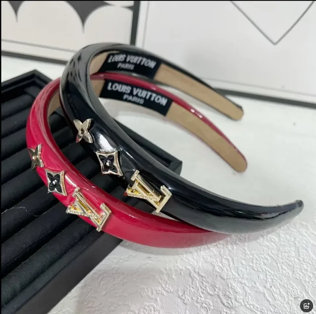 Louis Vuitton Uncategorized Metal Monogram Headband product detail image 2