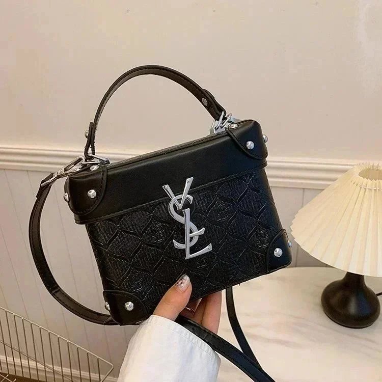 Saint Laurent Niki Square Bag