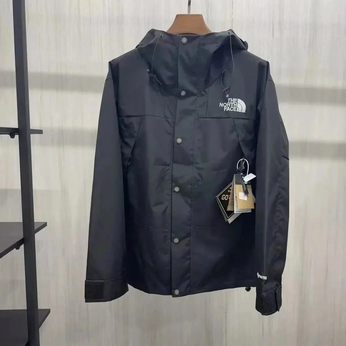 Mountaineering Windproof Jacket photo 2