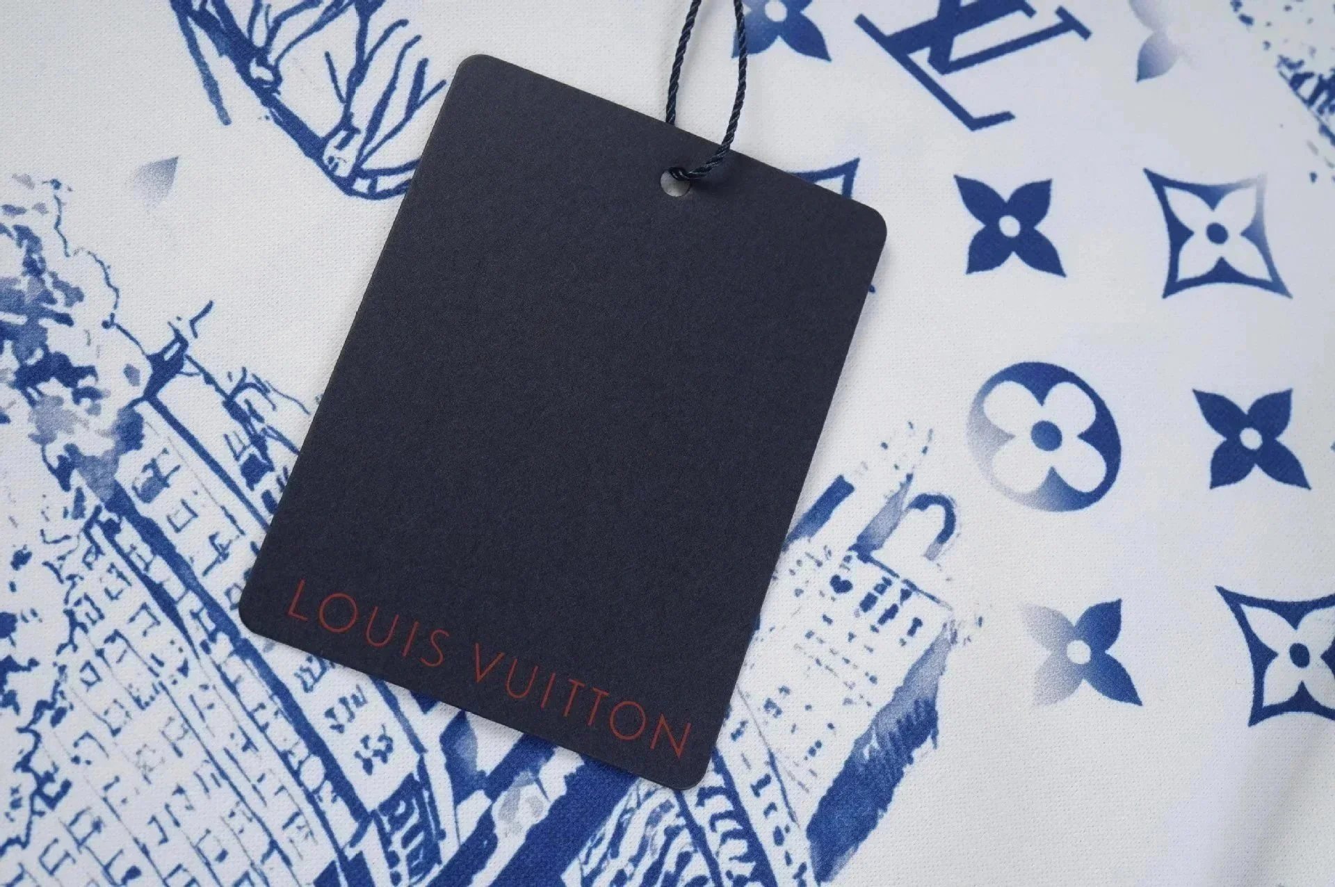 Louis Vuitton Damier Graphique T-Shirt Green and White - 8