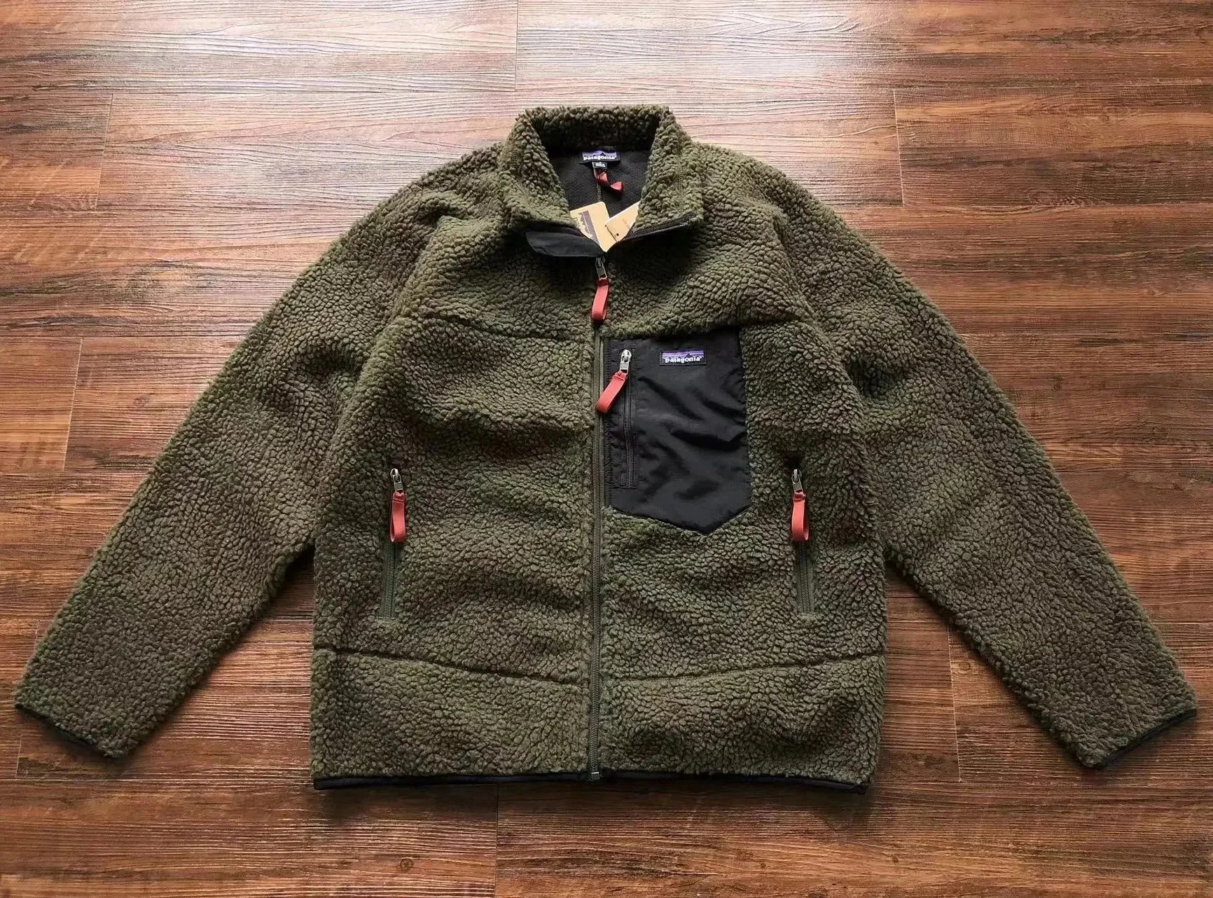 Patagonia Patagonia Classic Retro-X Fleece Jacket in Olive Green Green