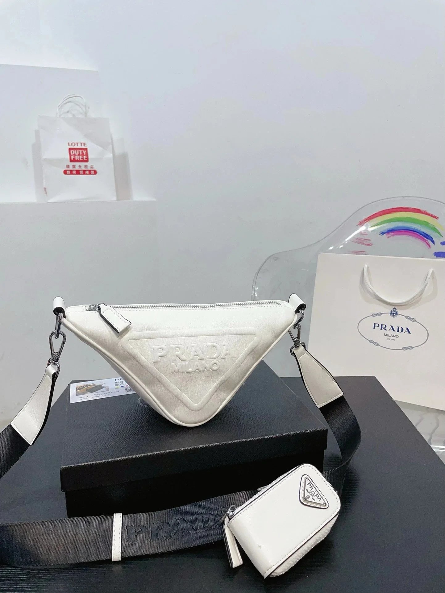 Prada Re-Edition 2005 Hobo Bag Beige Nylon Shoulder Bags - 4