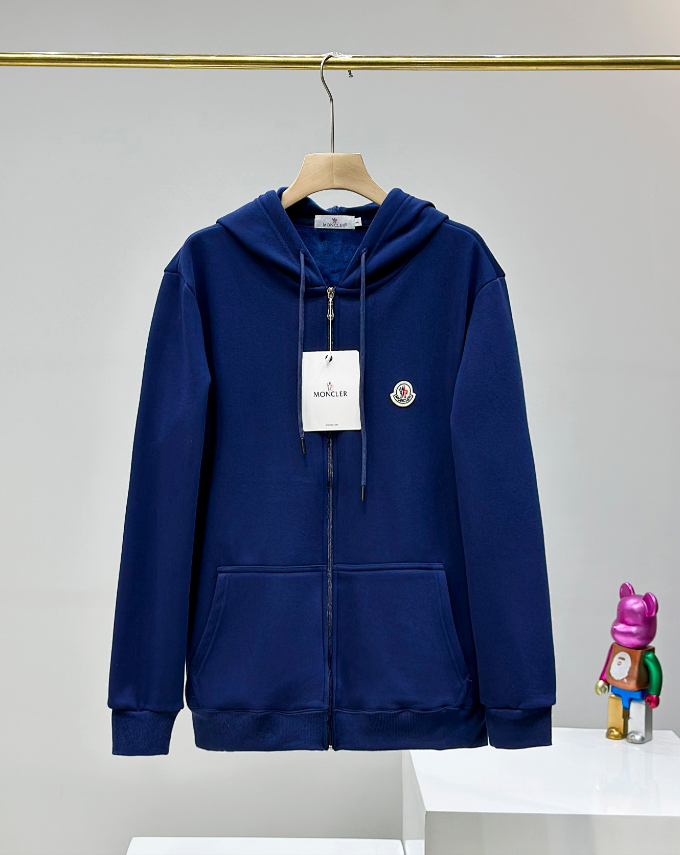 Moncler Logo Patch Hoodie Gray product detail 4 in Litbuy spreadsheet finds