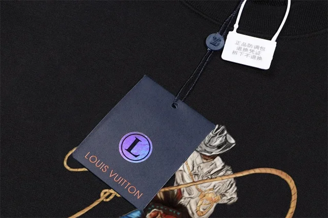 Louis Vuitton Hoodies & Sweatshirts Graphic Crewneck Sweatshirt product detail image 5