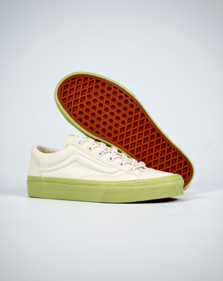 Vans Vans Old Skool Cream and Olive Green Sneakers Beige