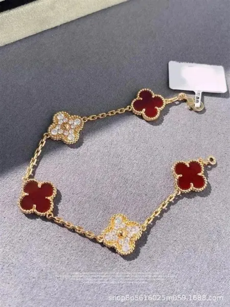 Van Cleef & Arpels Alhambra Five Motifs Bracelet Red Carnelian and Diamonds Gold Bracelet - 1