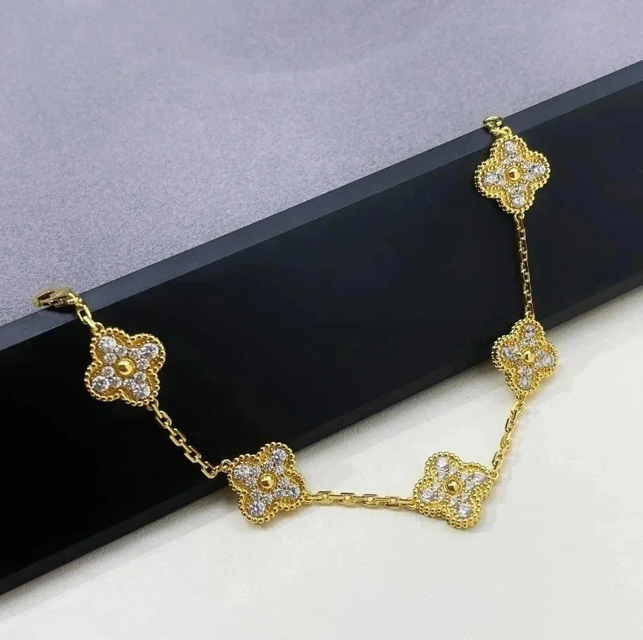 Van Cleef & Arpels Van Cleef & Arpels Alhambra Bracelet in Gold with Diamond Accents Gold