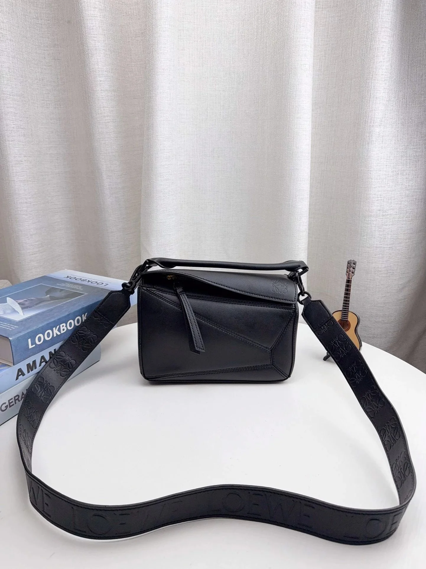 Loewe Puzzle Black B