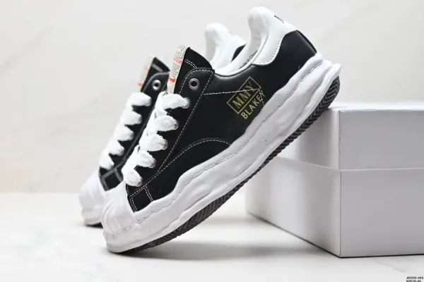 Maison Margiela x Blakey Tabi Sneakers Black and White Chunky Sneakers - 1
