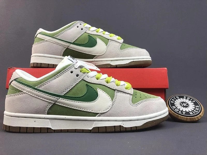 Nike Dunk Low Casual Sneakers