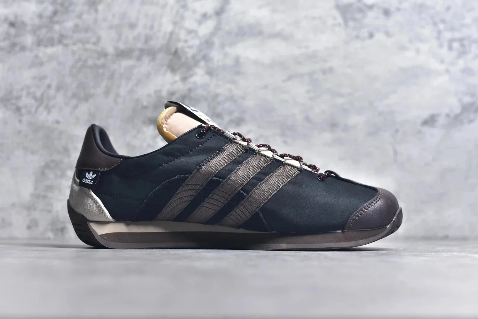 Adidas Retro Low-Profile Sneakers — Black and White product photo 3