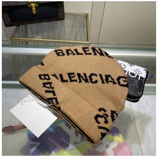 Unbranded Hats Knitted beanie with all-over text design product detail image 7