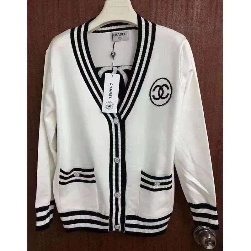 Chanel CC Logo Knitted Cardigan [2 styles]