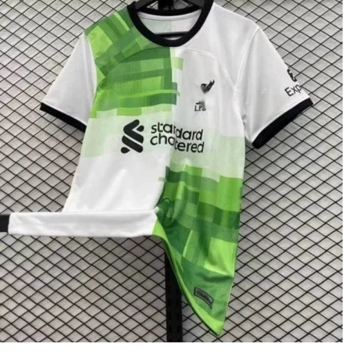 White and green splicing