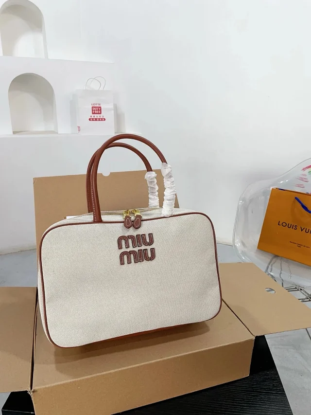 Miu Handbags Zip-Top Bowling Bag with Long Shoulder Strap product detail image 8