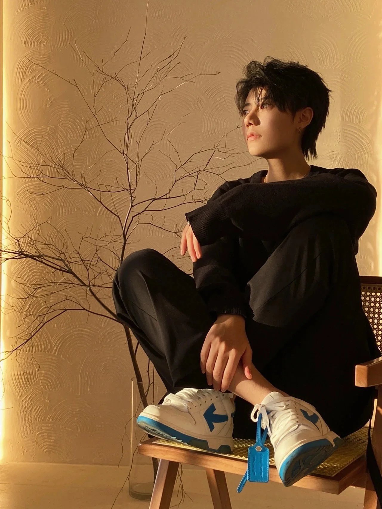Off-White Arrow Low Blue and White Sneakers - 3