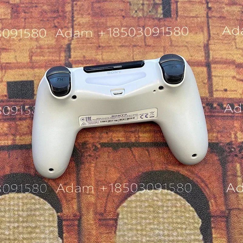 Sony DualShock 4 White Wireless Controller
