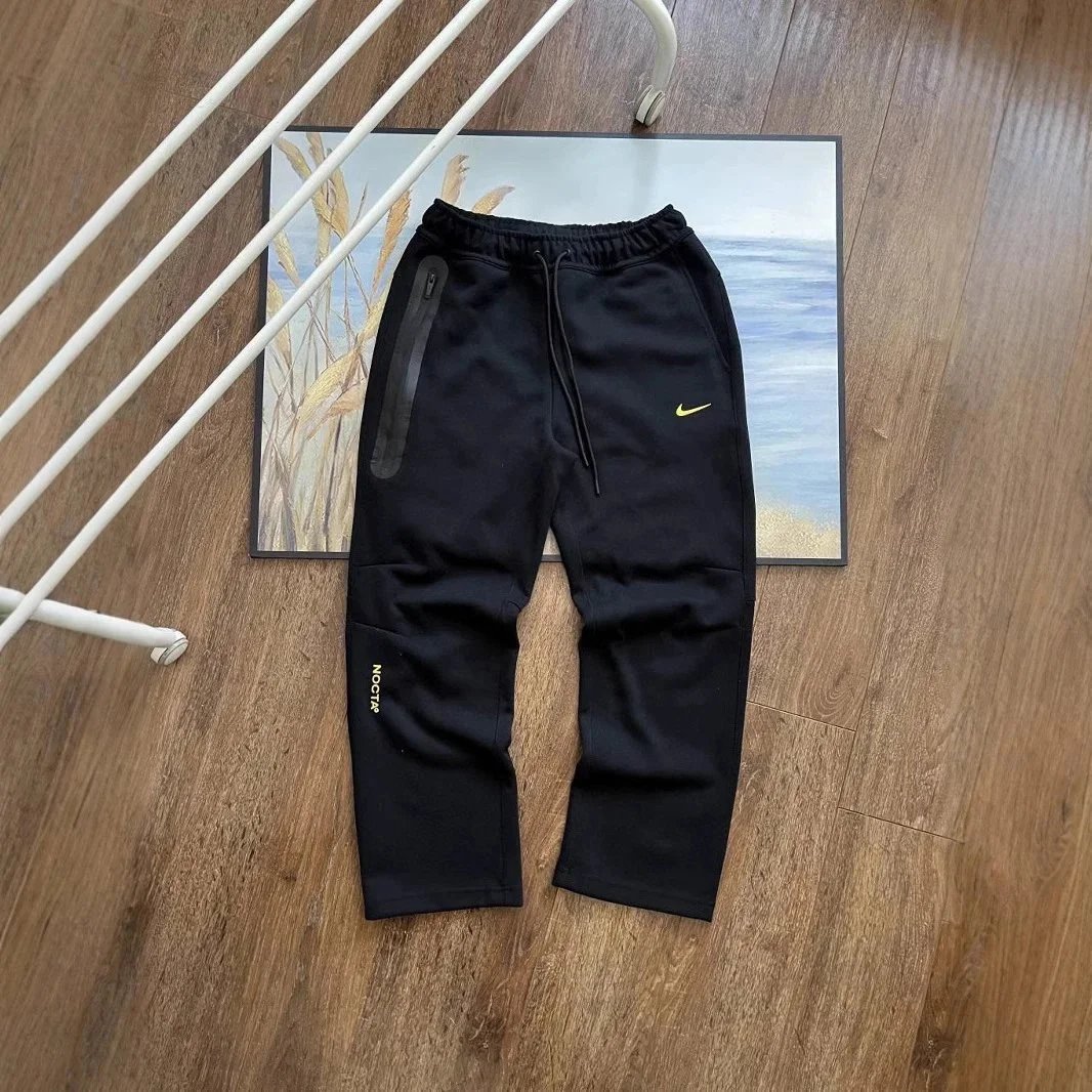 Nike Tech Fleece Joggers Shorts