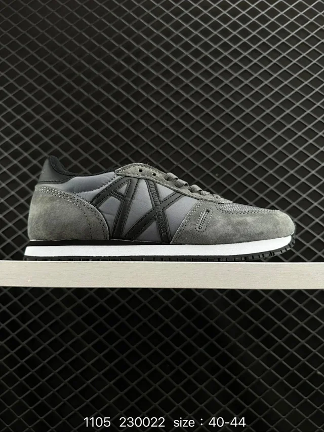 Emporio Armani Multiple low-top sneaker models product detail image 3