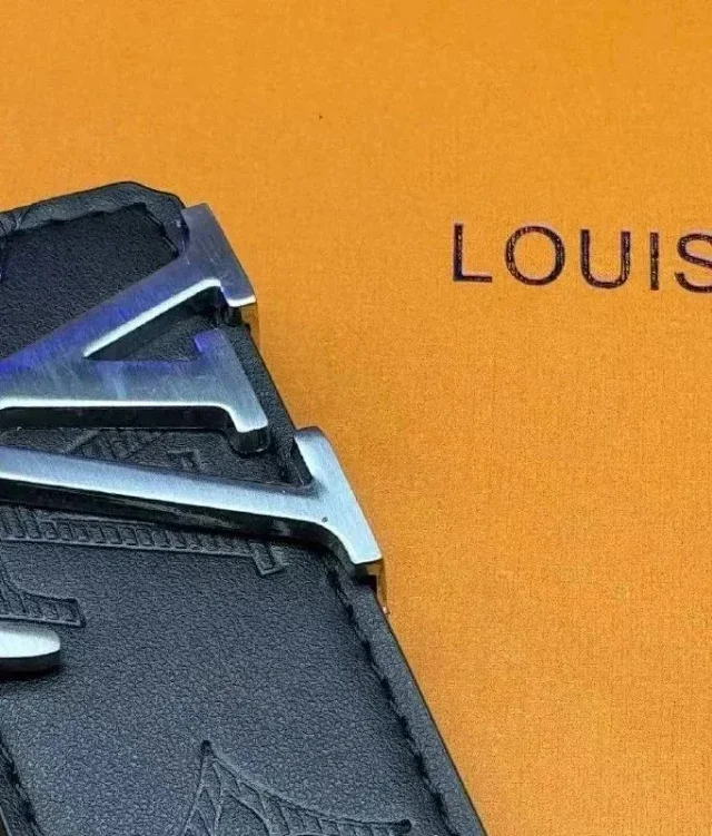 Louis Vuitton Belts Black crocodile-embossed belt with crystal LV buckle product detail image 4