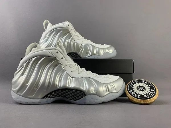 Nike Air Foamposite One Metallic Silver Sneakers - 1
