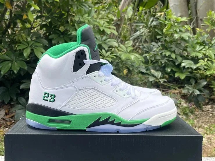 Nike High-top basketball sneakers with 23 detail product photo 4