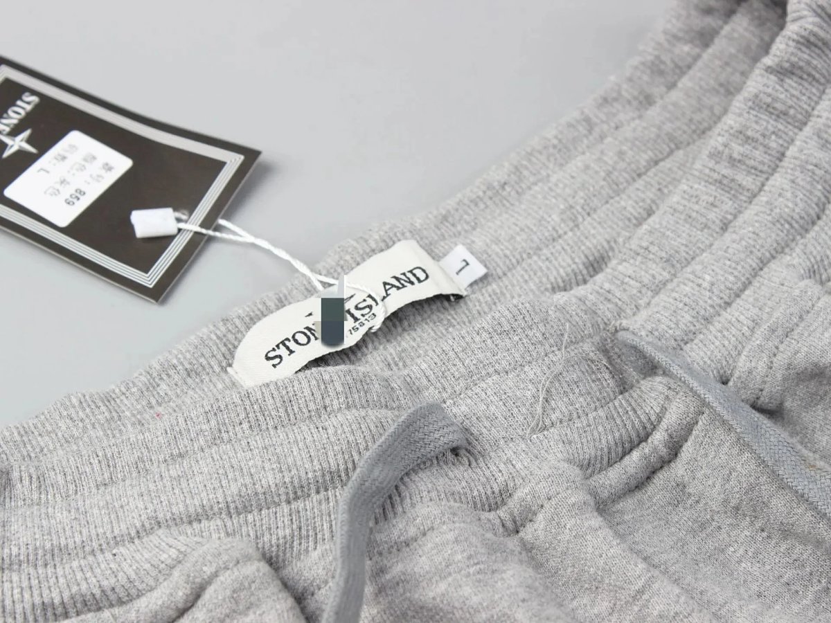 Stone Island Cargo Joggers Black Sweatpants product detail 10 in Litbuy spreadsheet finds