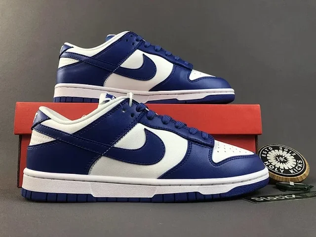 Nike Sneakers Low-top lace-up with Swoosh logo product detail image 6