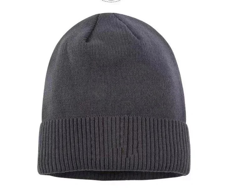 Canada Goose Arctic Program Beanie Black - 8