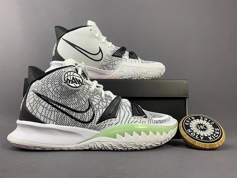 Nike Air Jordan 37 White Gold Basketball Sneakers