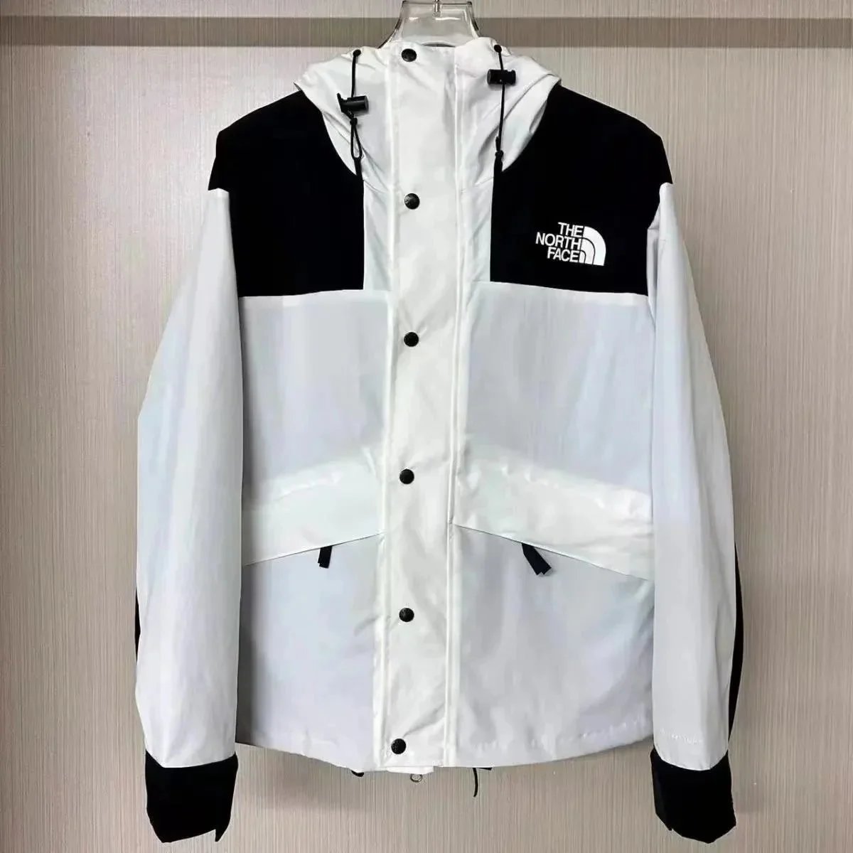 Mountaineering Windproof Jacket photo 3
