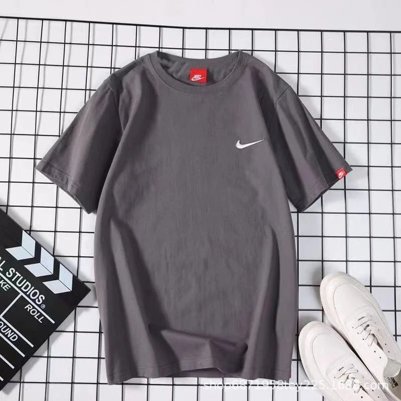 Gray small hook on the left chest