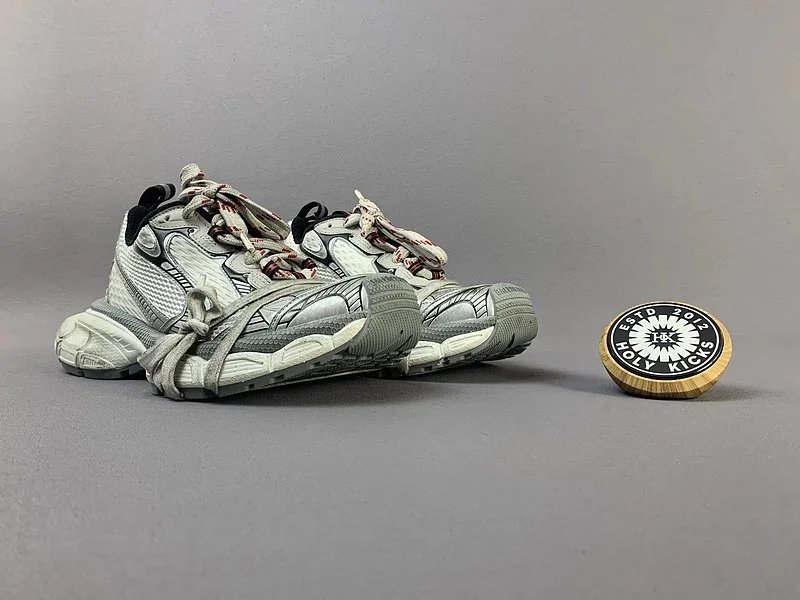 Balenciaga 3XL Sneakers product photo 2