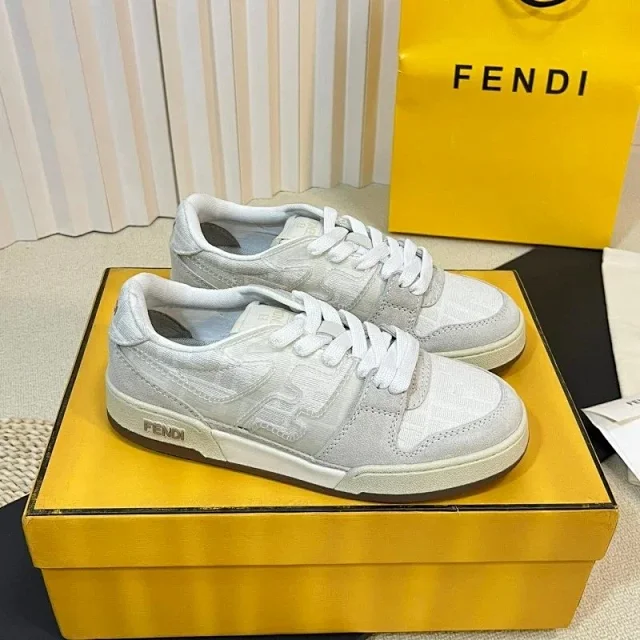 Fendi Sneakers Low-top paneled lace-up product detail image 5