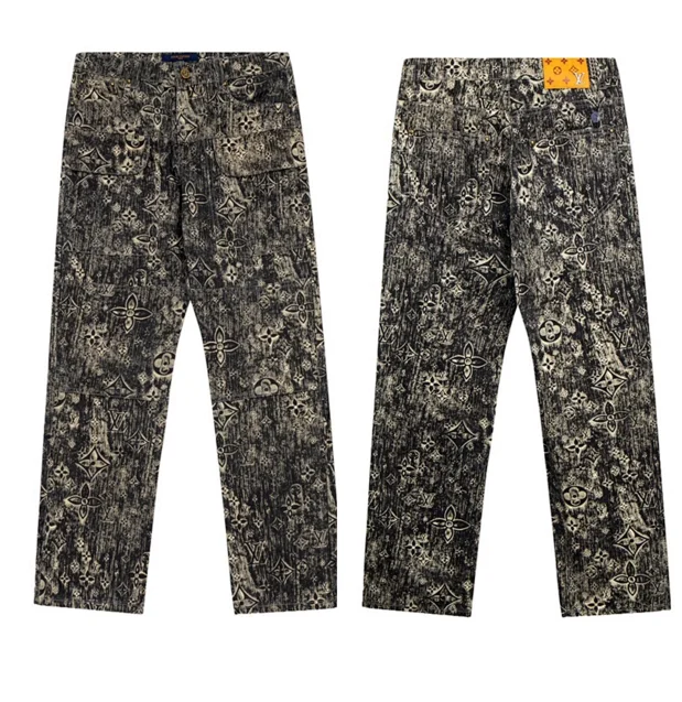 Louis Vuitton Jeans Assorted logo-print and washed designs product detail image 9