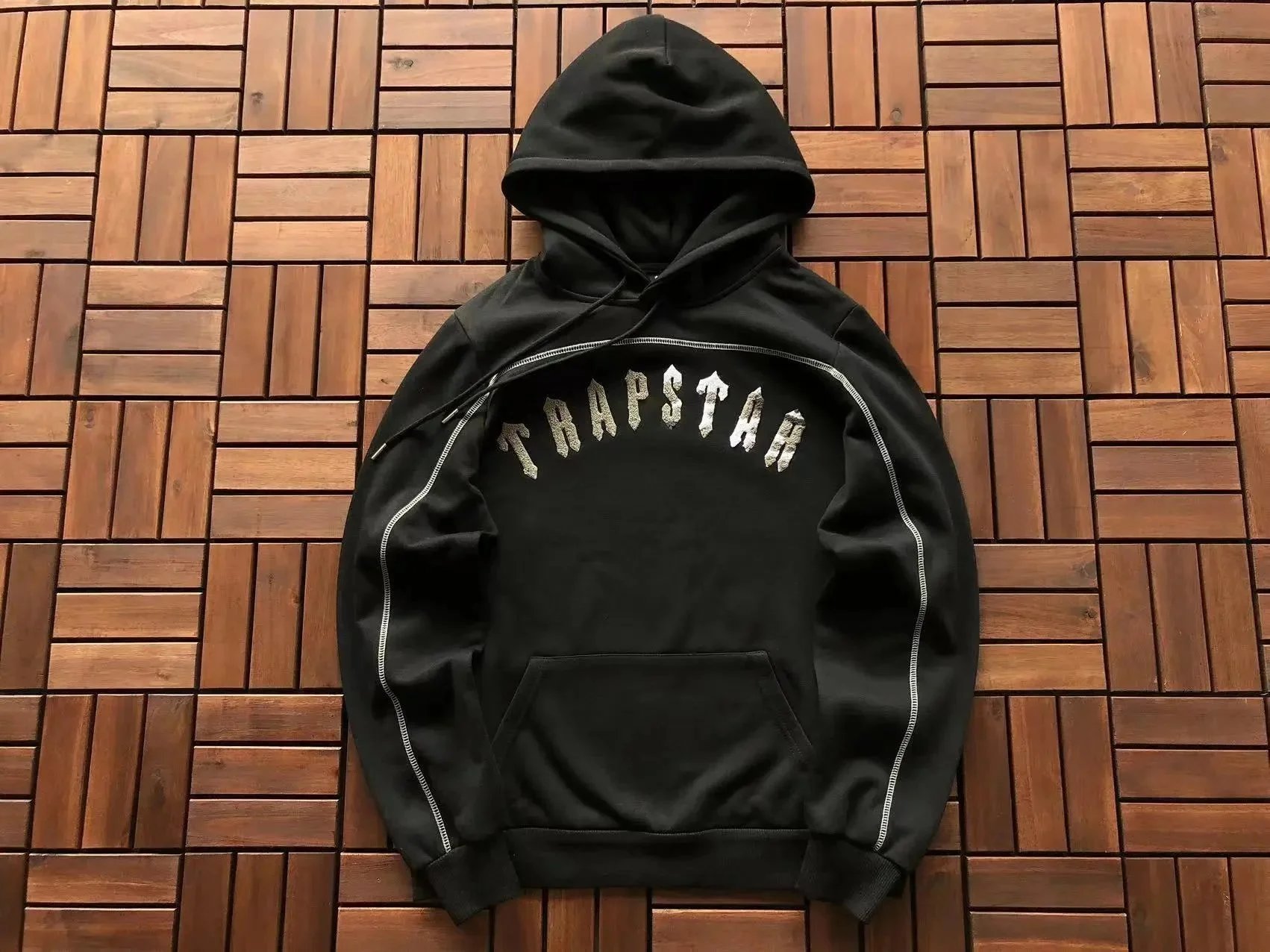 Trapstar Jackets Zip-Up Windbreaker with Red Appliqué Details image 11