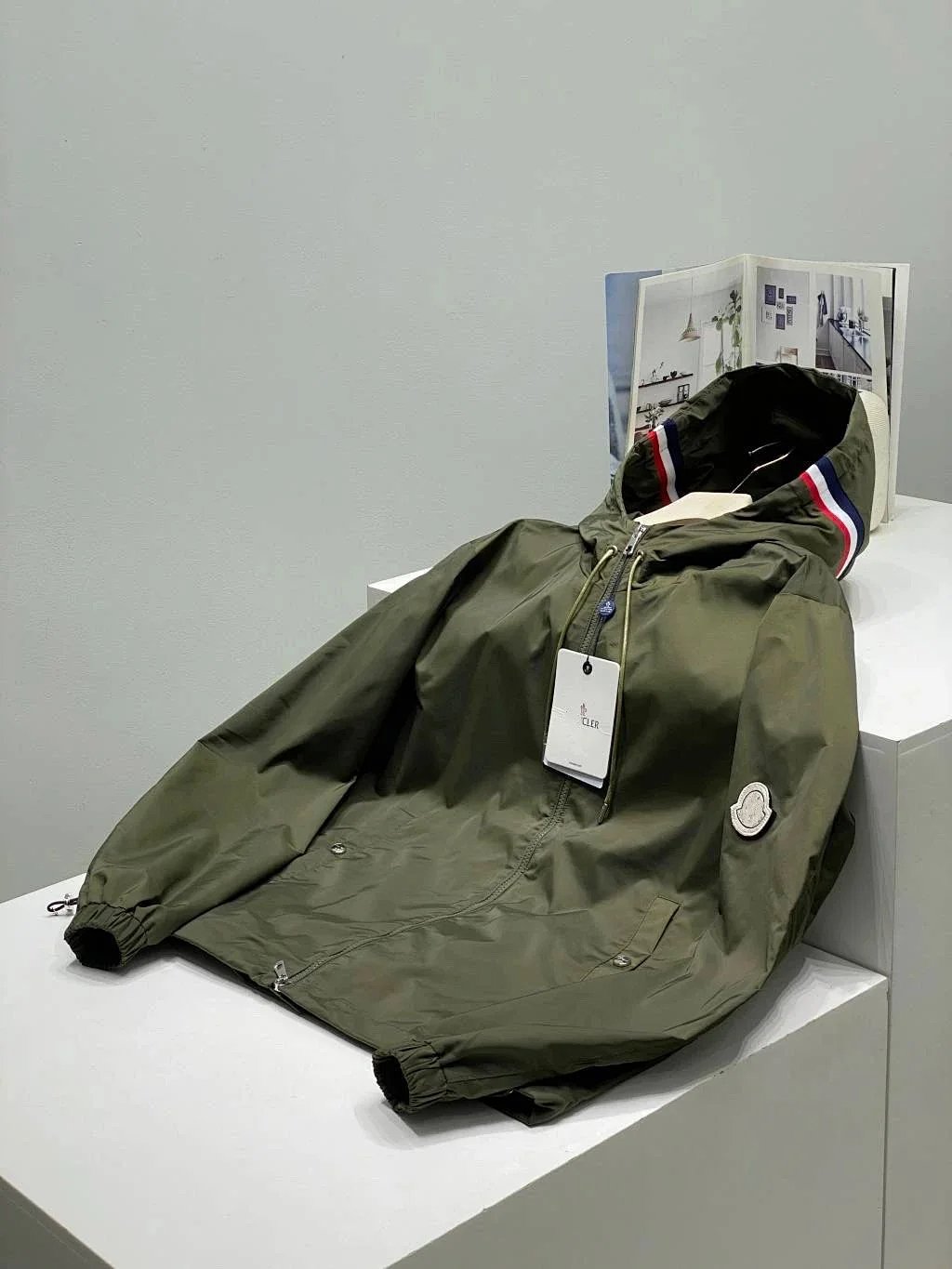 Moncler Windbreaker Jacket Army Green Outerwear product detail 2 in Litbuy spreadsheet finds