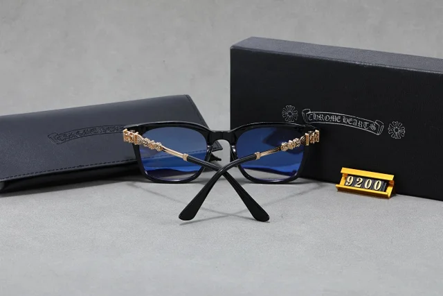 Chrome Hearts Eyewear Rectangular Optical Frames with Decorative Metal Temples product detail image 10