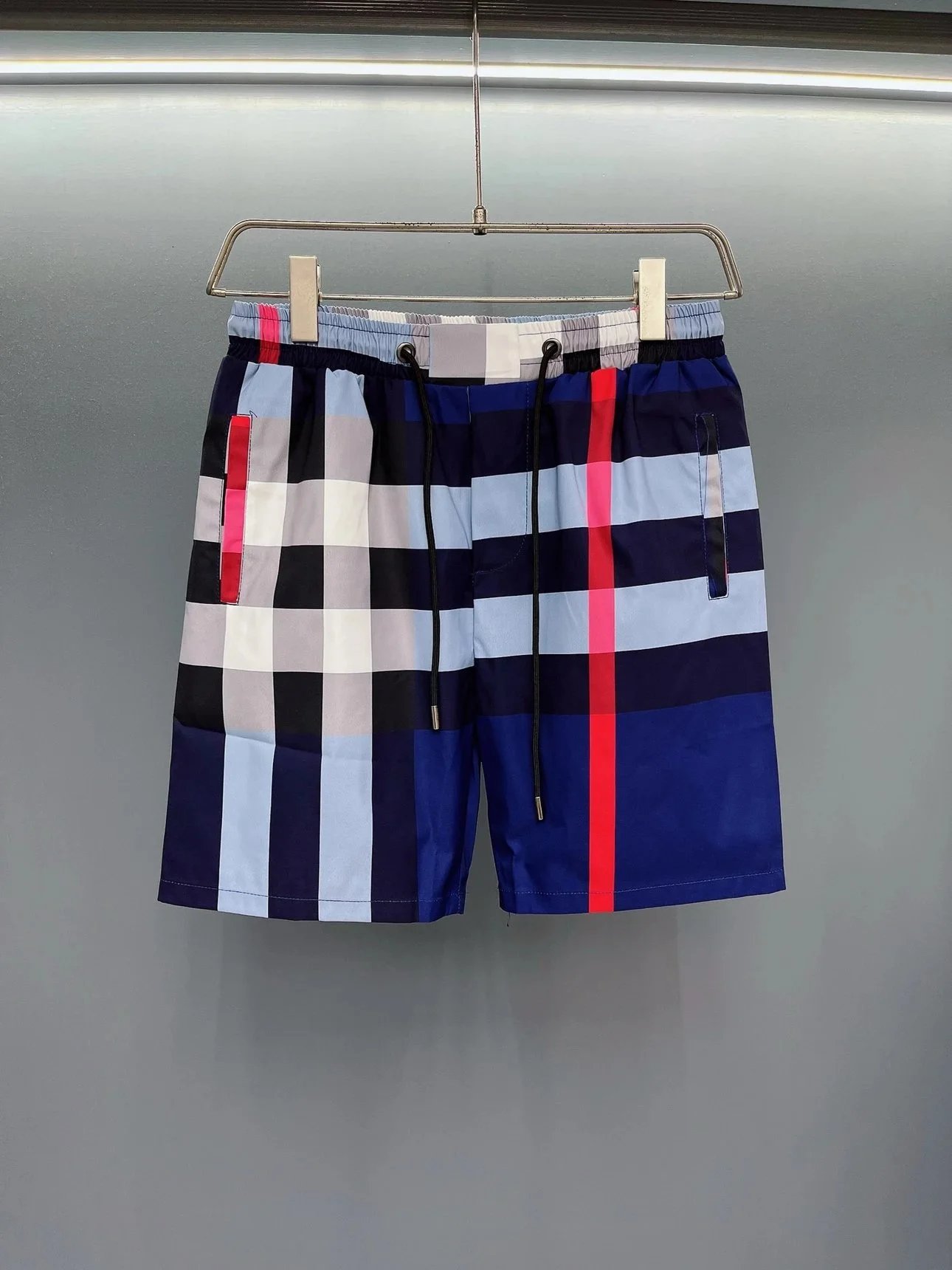 Burberry Shorts Logo-Print Drawstring image 3