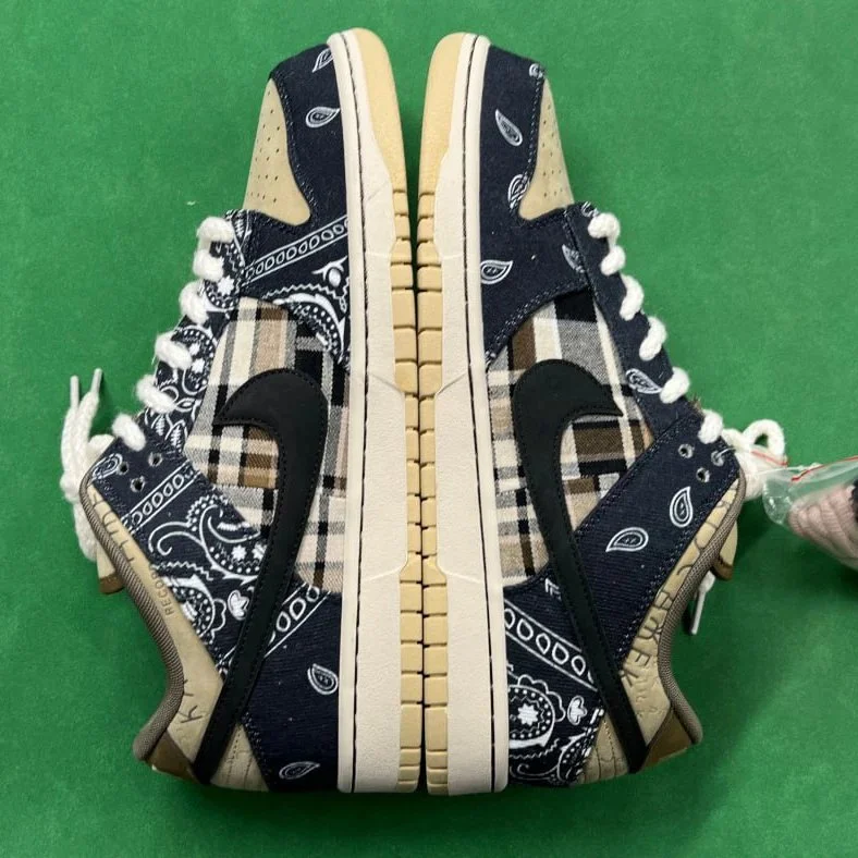 Nike Dunk Low Sneakers [NIKETOP-DUNK]