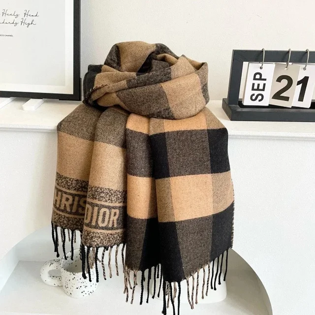 Chanel Scarves Fringed Logo Scarf product detail image 5