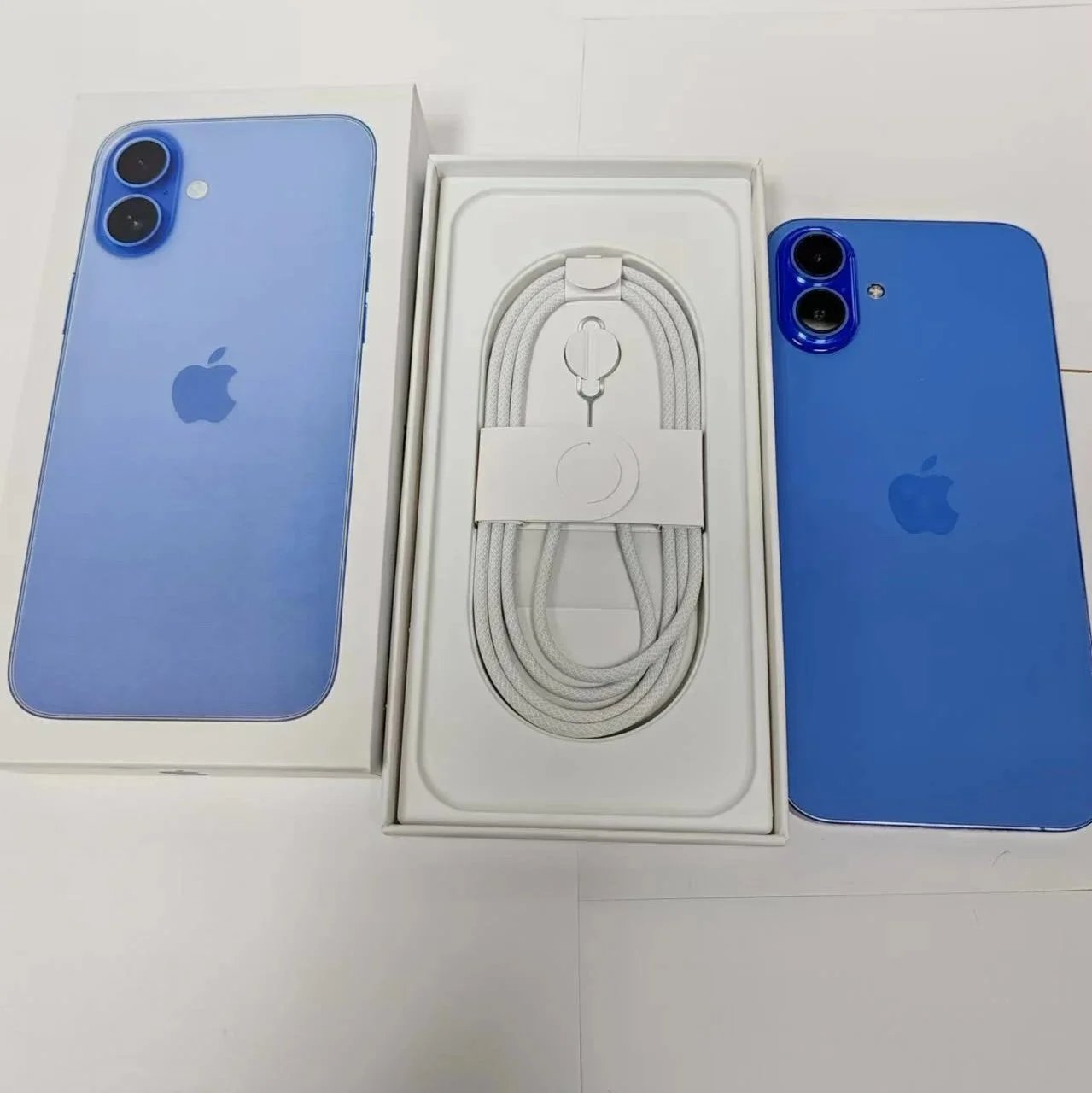 Apple Apple iPhone 16 Plus Blue Smartphone Blue