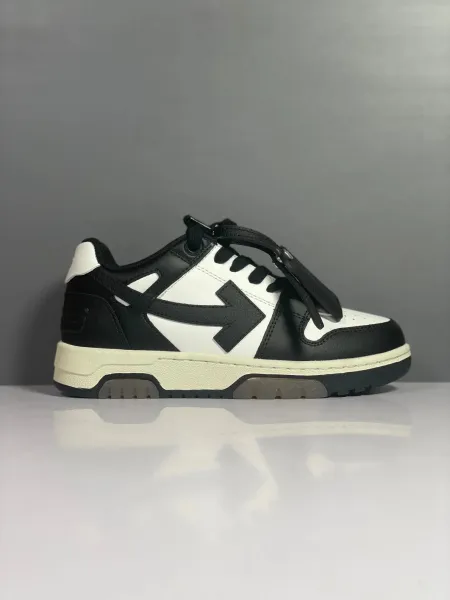 Off-White Arrow Low Black/White Sneakers - 1